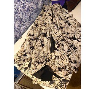 Dana Buchman Business Casual Stylish Asymmetrical Skirt Size 16 Office Church